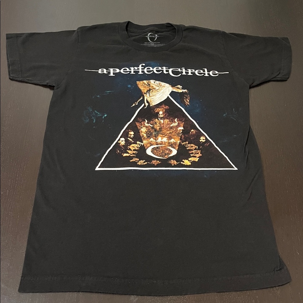 A Perfect Circle Graphic T-Shirt - Picture 2 of 6